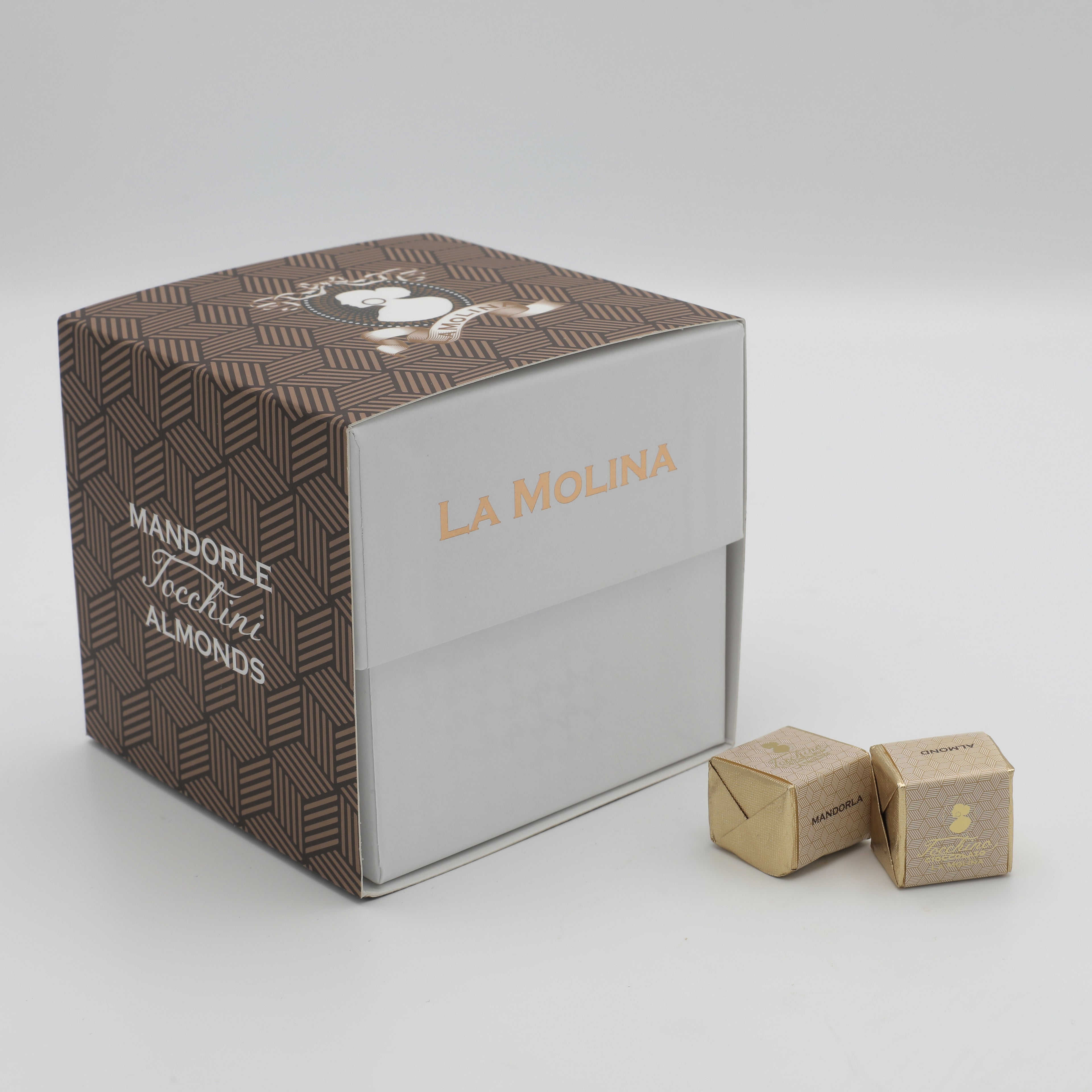 30 TOCCHINI INCARTATI GIANDUIA LATTE E MANDORLE SALATE SCATOLA CUBO
