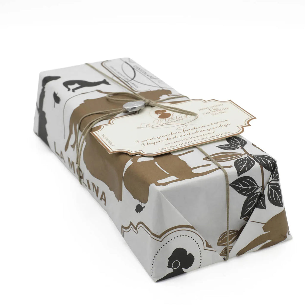 ONCE UPON A TIME 3 LAYERS (DARK CHOCOLATE GIANDUIA AND WHITE CHOCOLATE) 1 KG