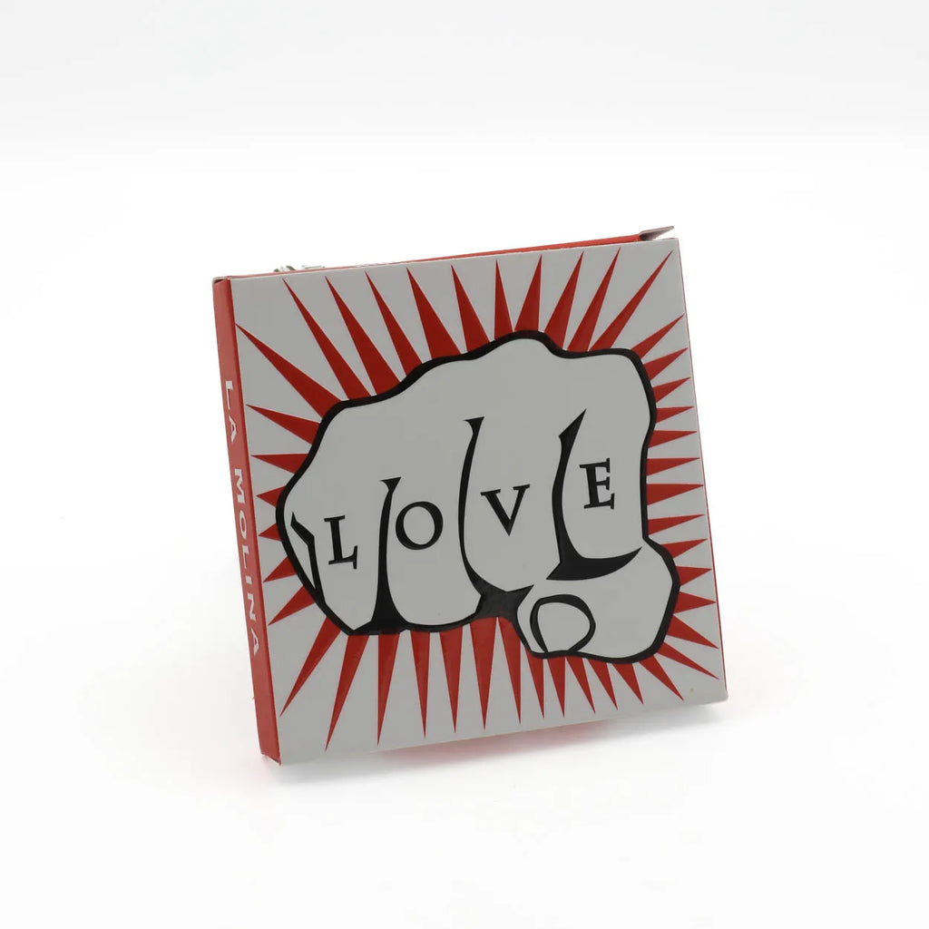 LOVE "FIST" MILK CHOCOLATE BAR 40% 40G